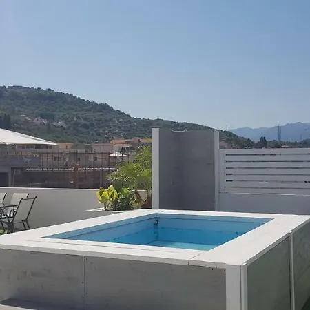 L'isola Di Ago * Torregrotta